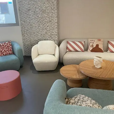 Urban Riviera - Communicante Gasthof